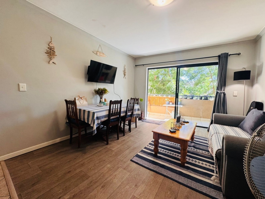 2 Bedroom Property for Sale in Somerset West Mall Triangle Western Cape